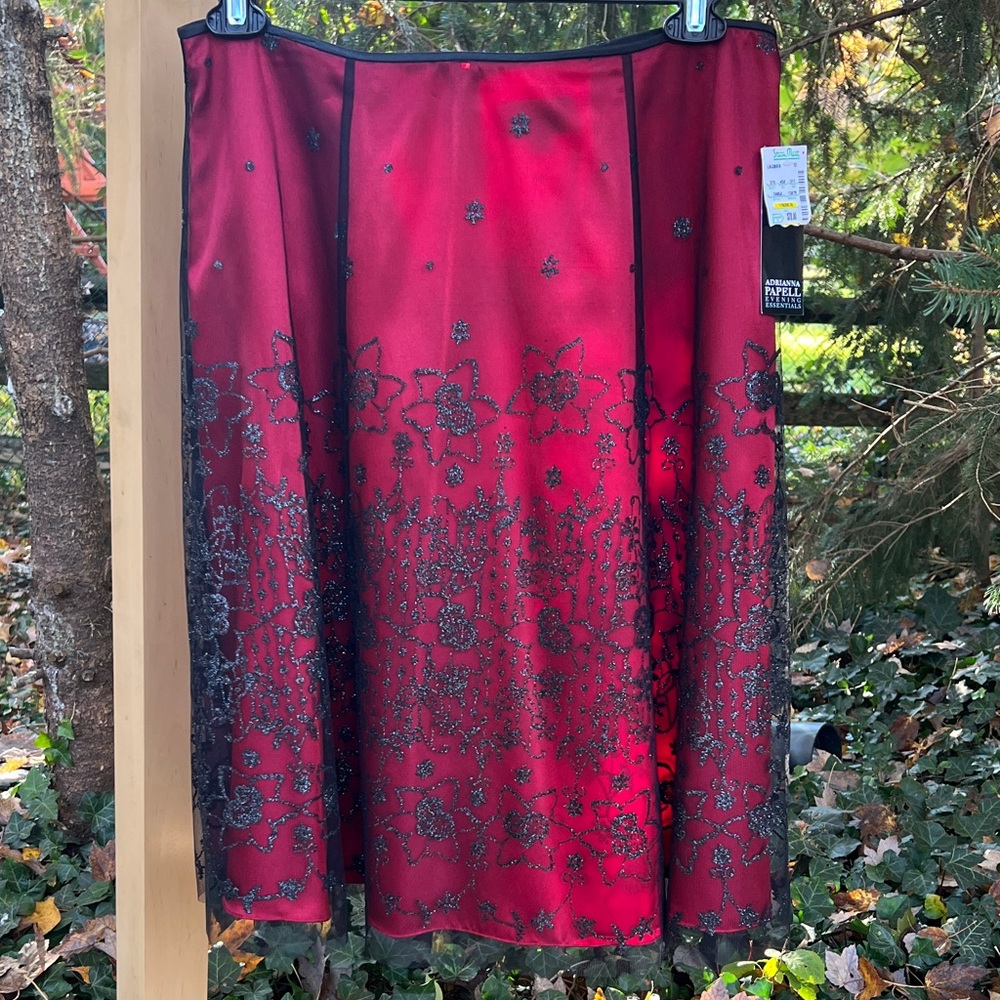 New Adrianna Papell Red and Black Floral tulle overlay skirt